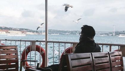 九游游戏中心-富勒姆客场战平，争取保级可能性，富勒姆现任主帅