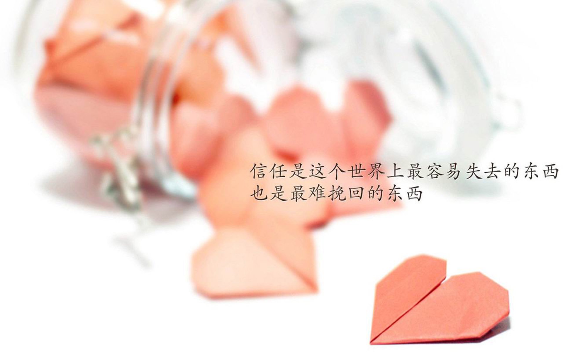 “逆转奇迹！湖人最后一分钟逆袭热火燃爆全场”，湖人最后一场常规赛